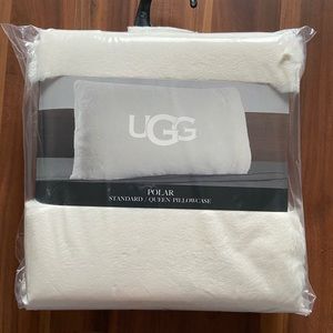 UGG pillow case